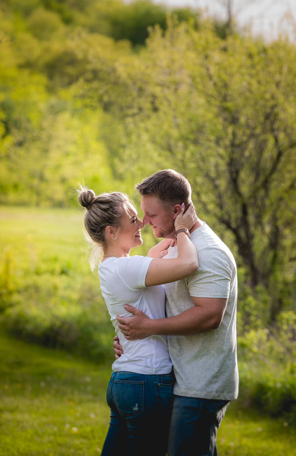 outdoor engagement photos