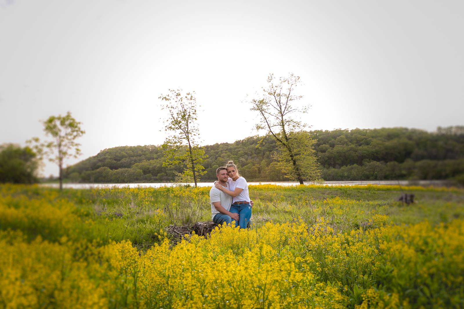 outdoor engagement photos