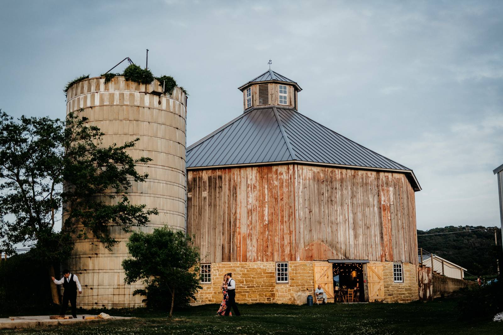 barn