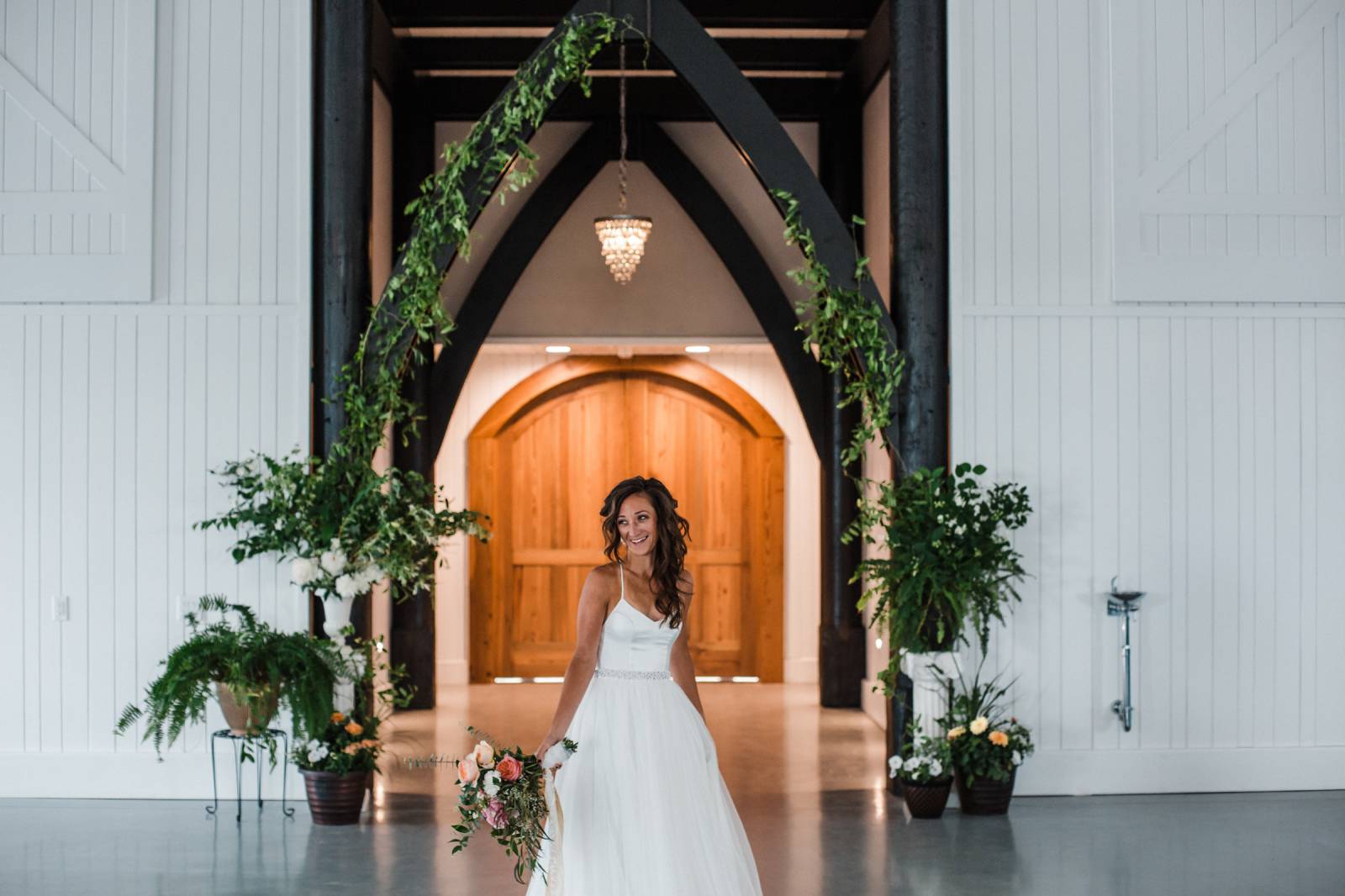 This European-Inspired Wedding in Wisconsin Was a Floral Fairy Tale