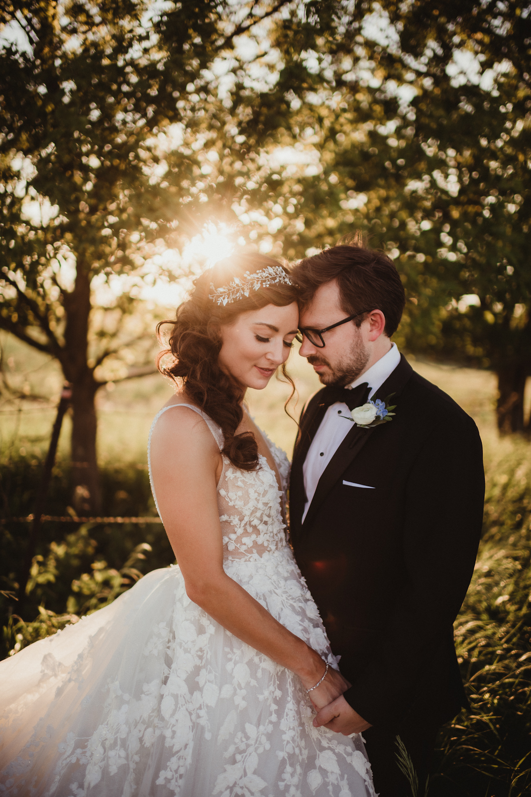 Simple Bride and Groom