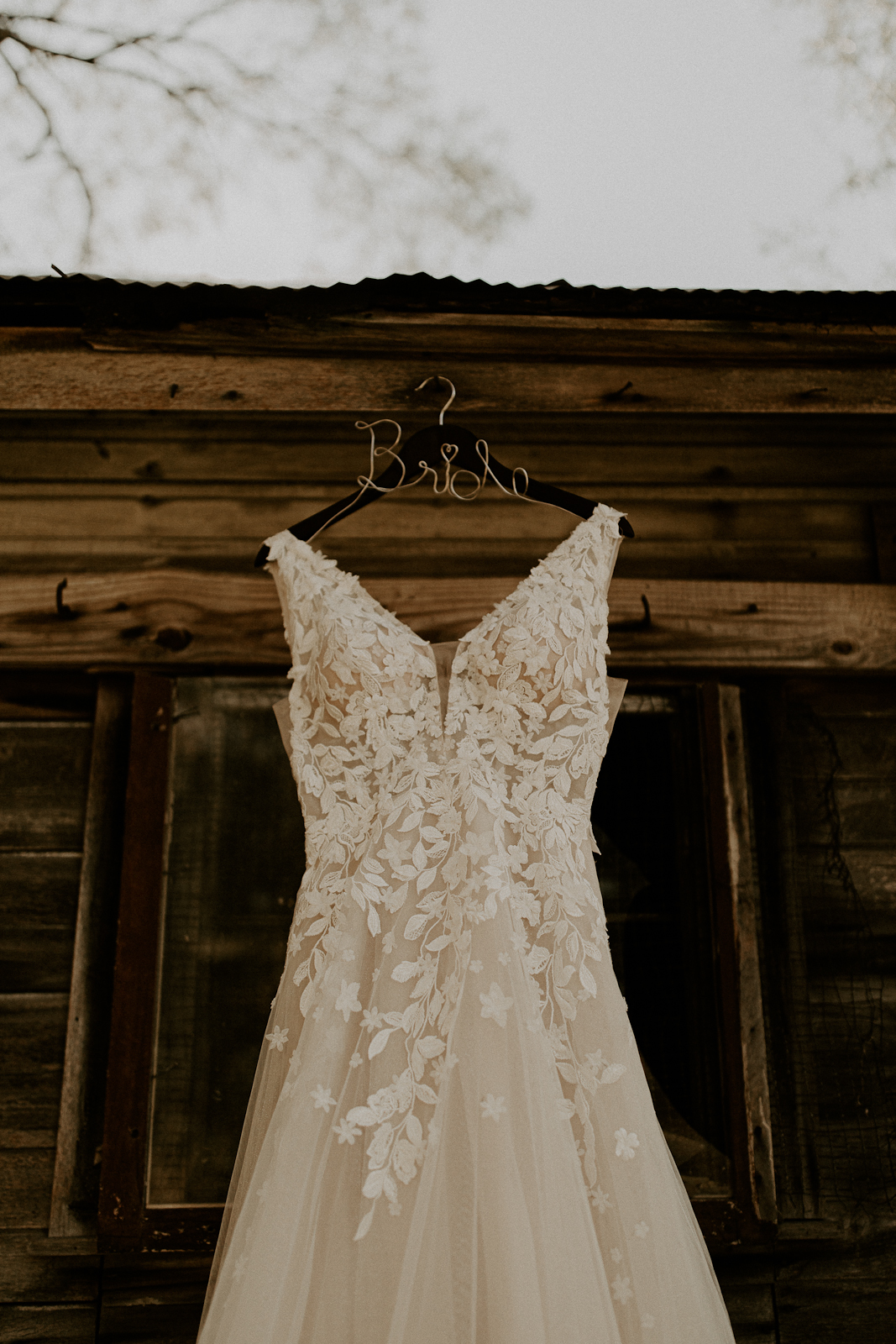 Tulle and Leaf Lace Wedding Dress