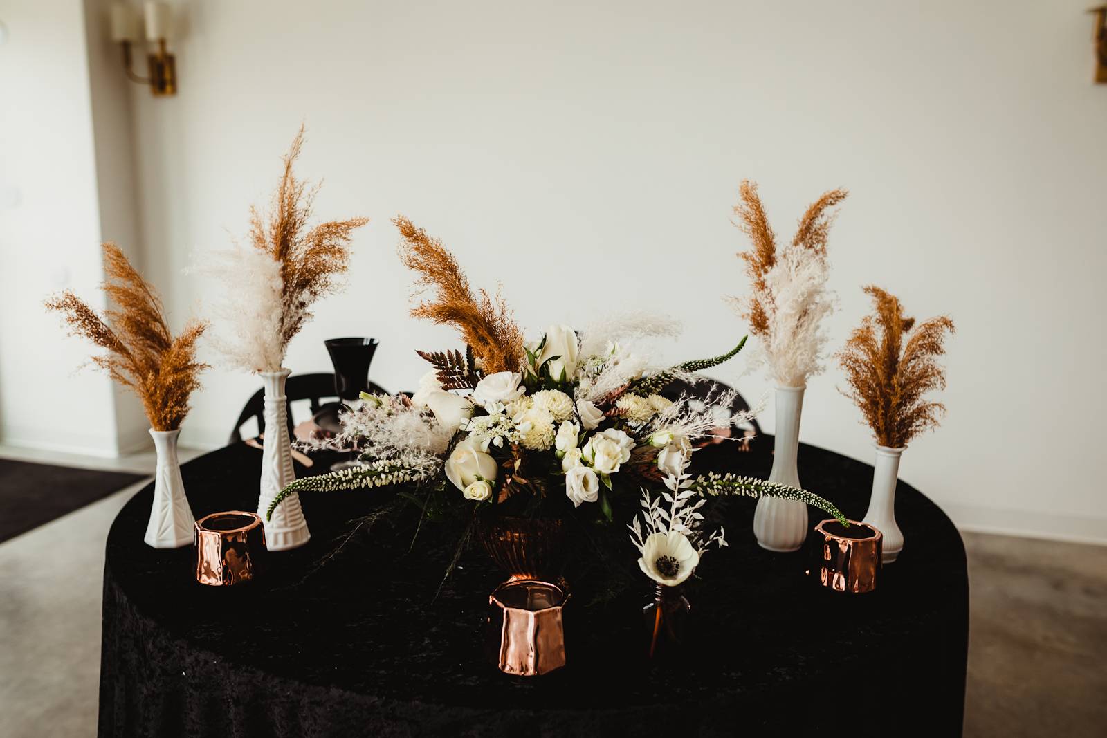 Rendezvous Wedding & Event - I'm loving the pampas grass right now + our  gold candle holders. The mix of black & gold has been 🔥