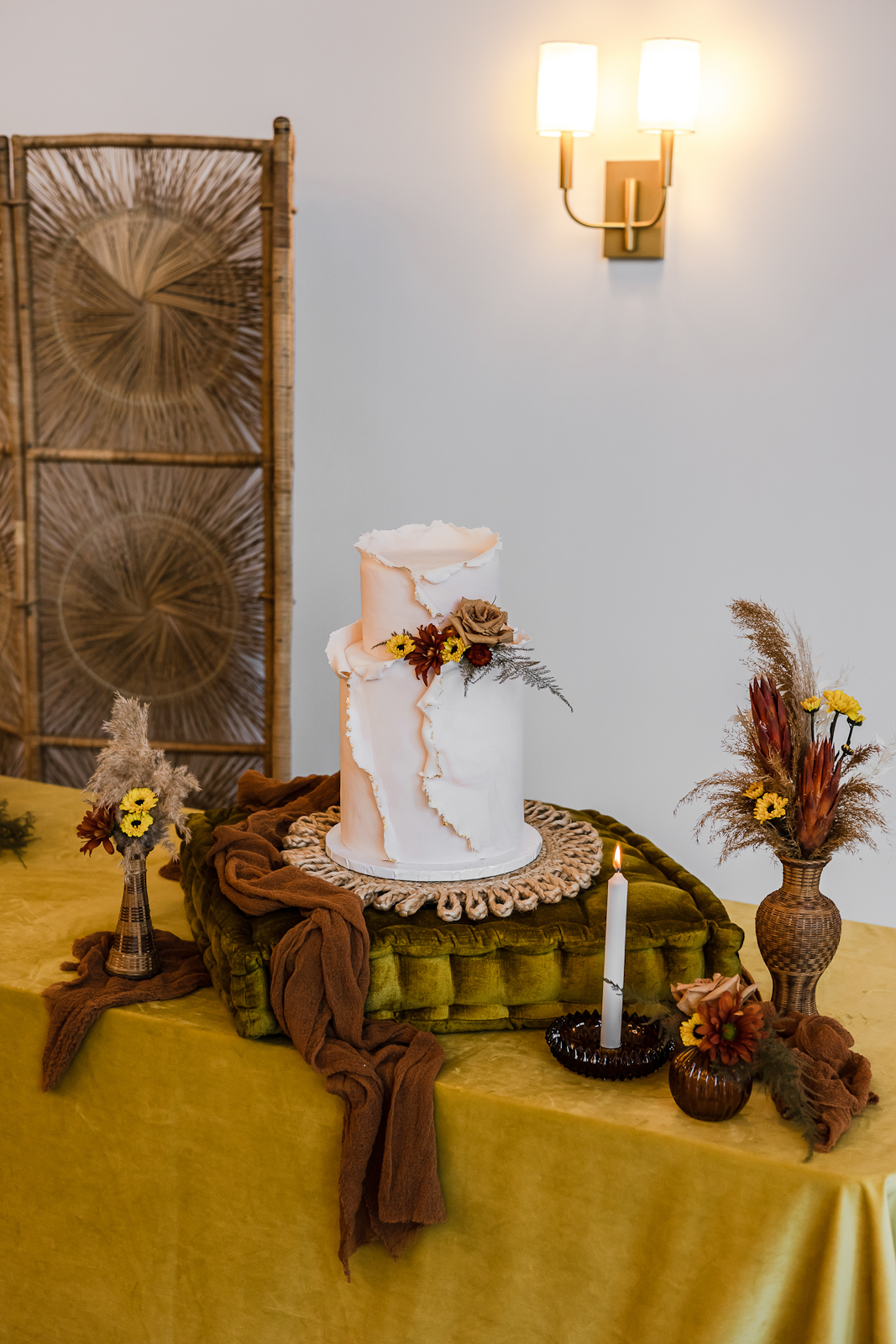 Boho Retro Wedding Cake