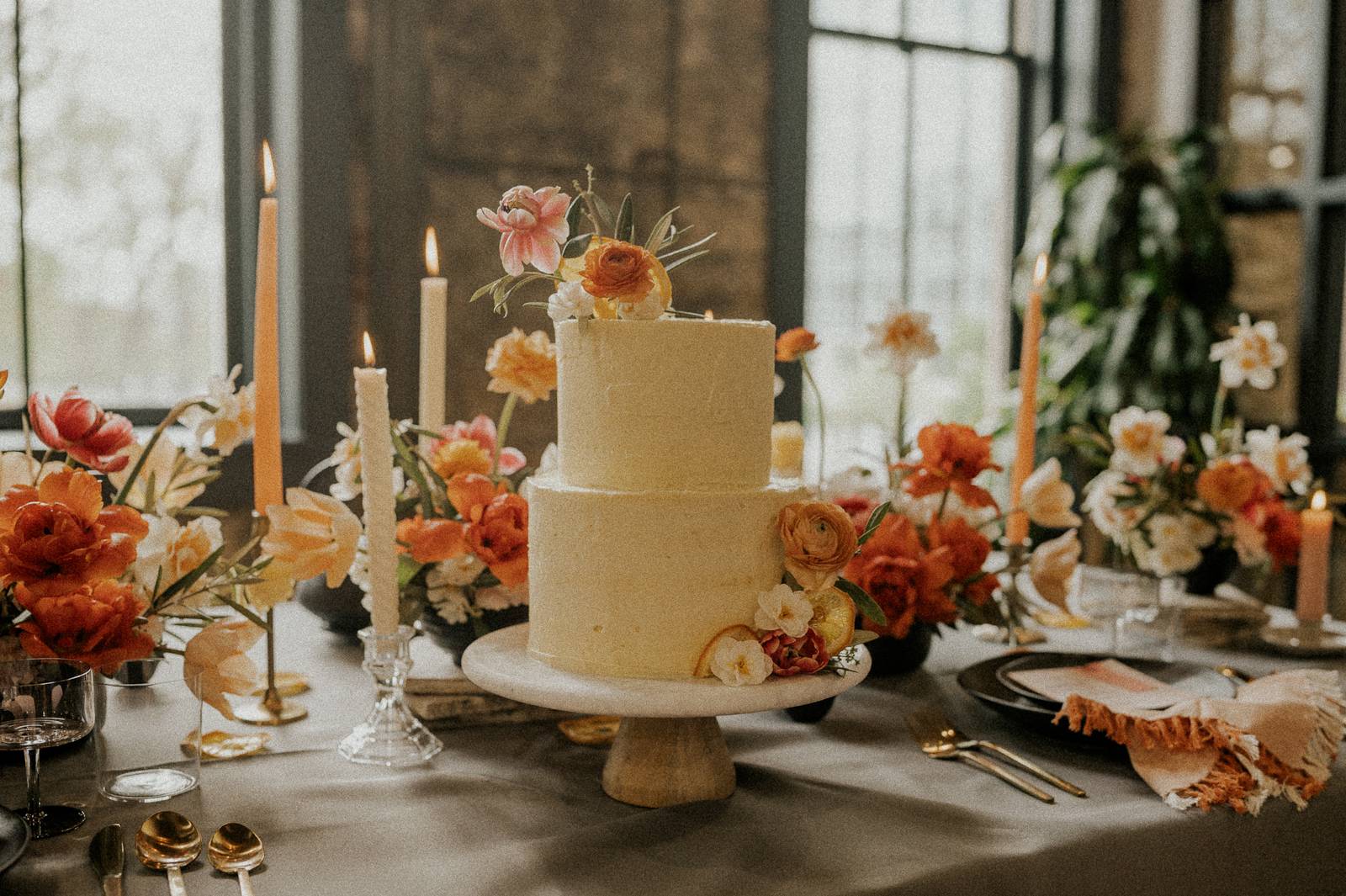 Simple Modern Wedding Cake