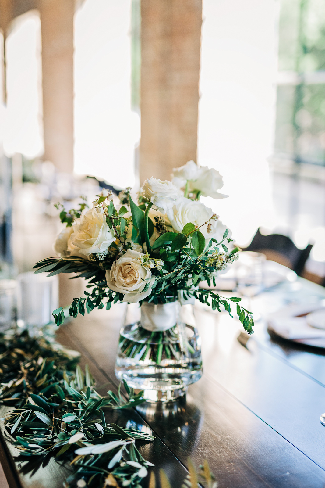 Simple, Elegant Wedding Bouquet
