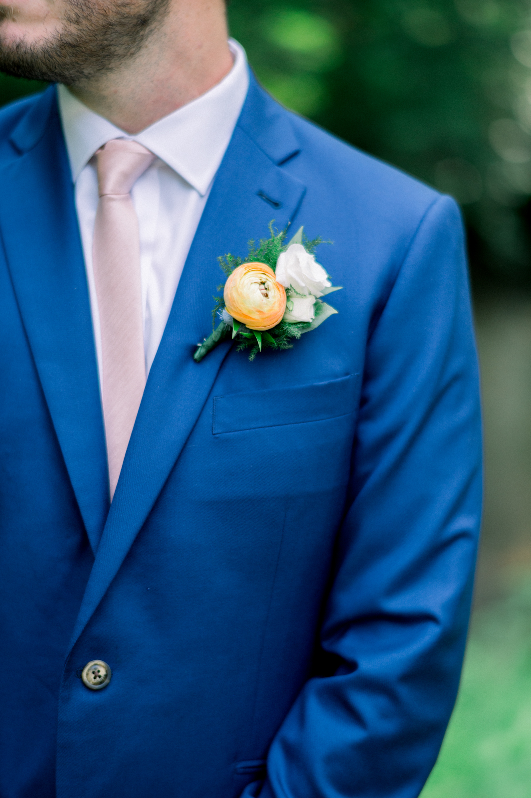 Soft  Romantic Boutonniere