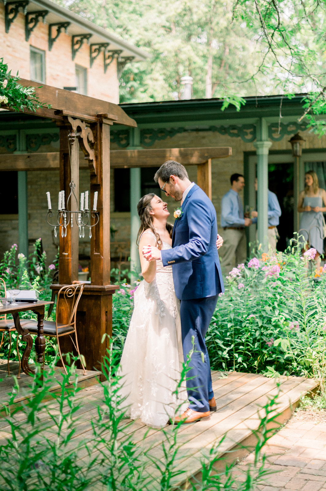 A SWEET SUMMER GARDEN-PARTY BRUNCH WEDDING AT THE IRON AMETHYST IN