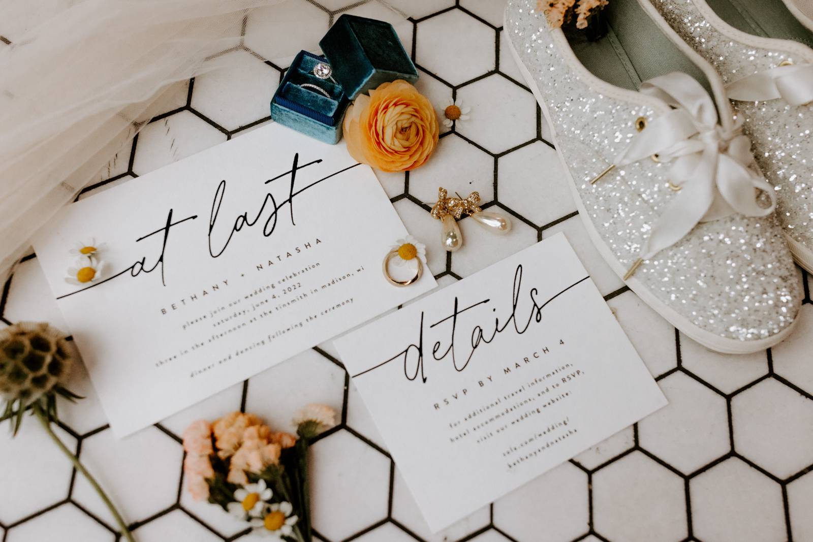 Simple Modern Wedding Stationery