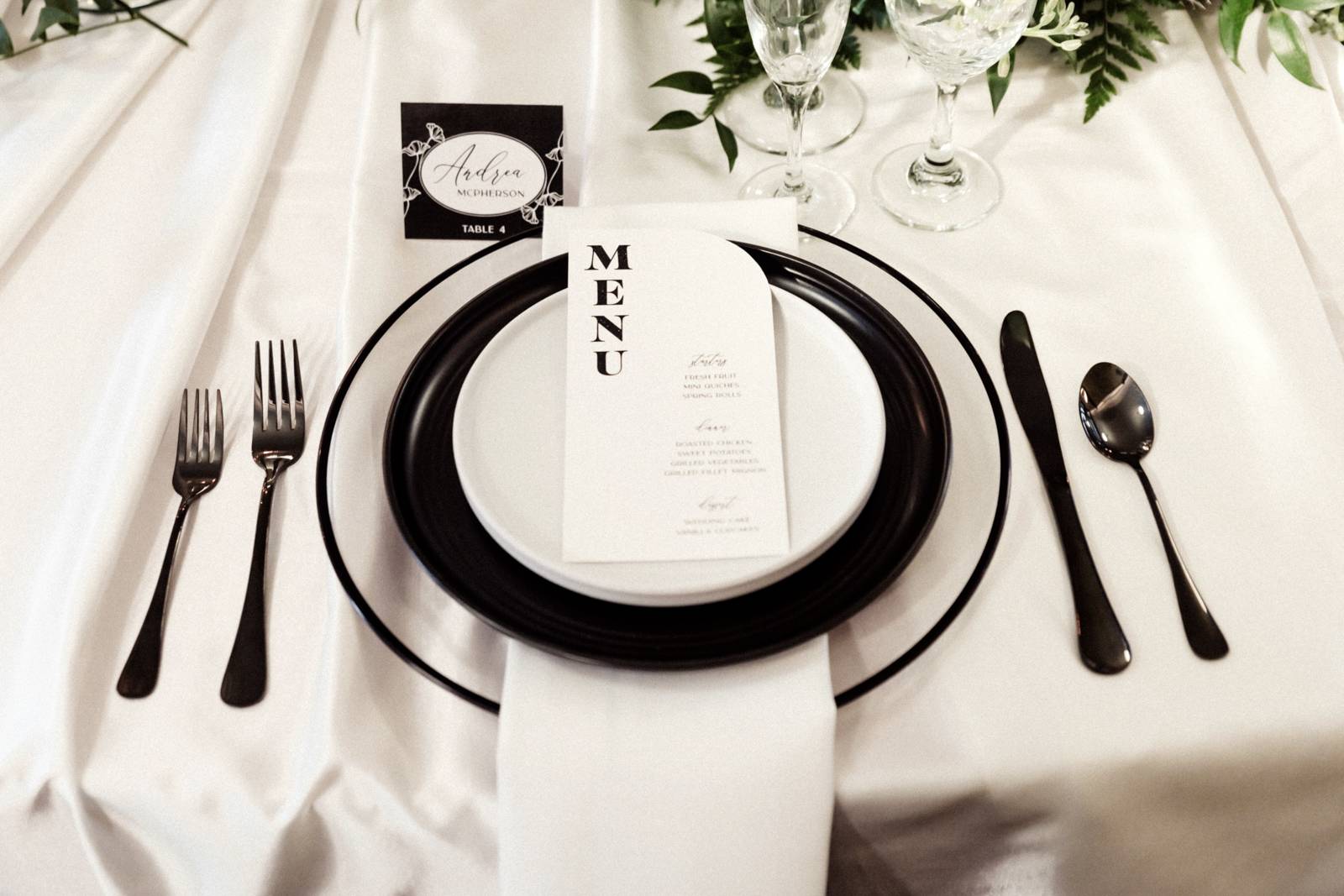 Modern Elegant Place Setting