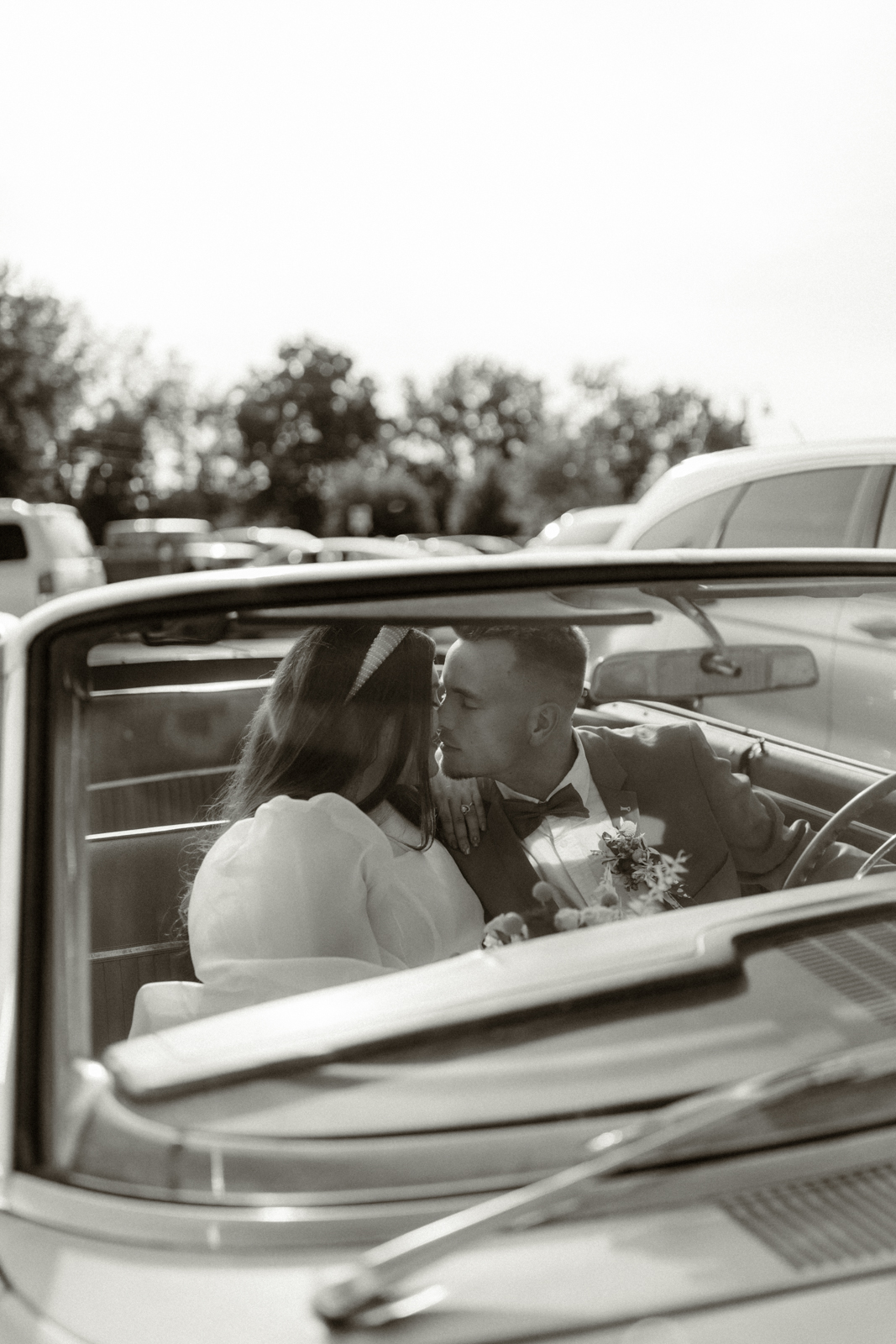 All-White Wedding Filled with Luxury