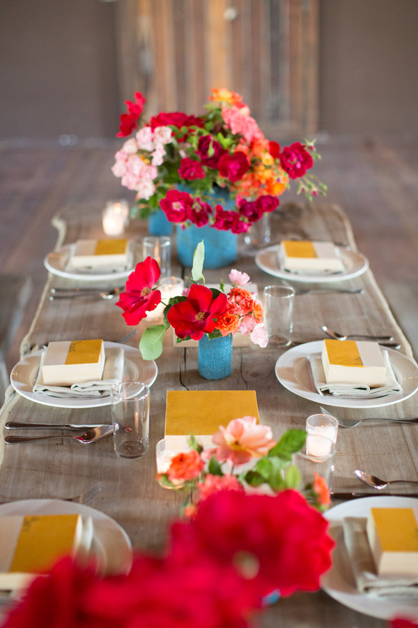 bright rustic table decor and centerpiecs