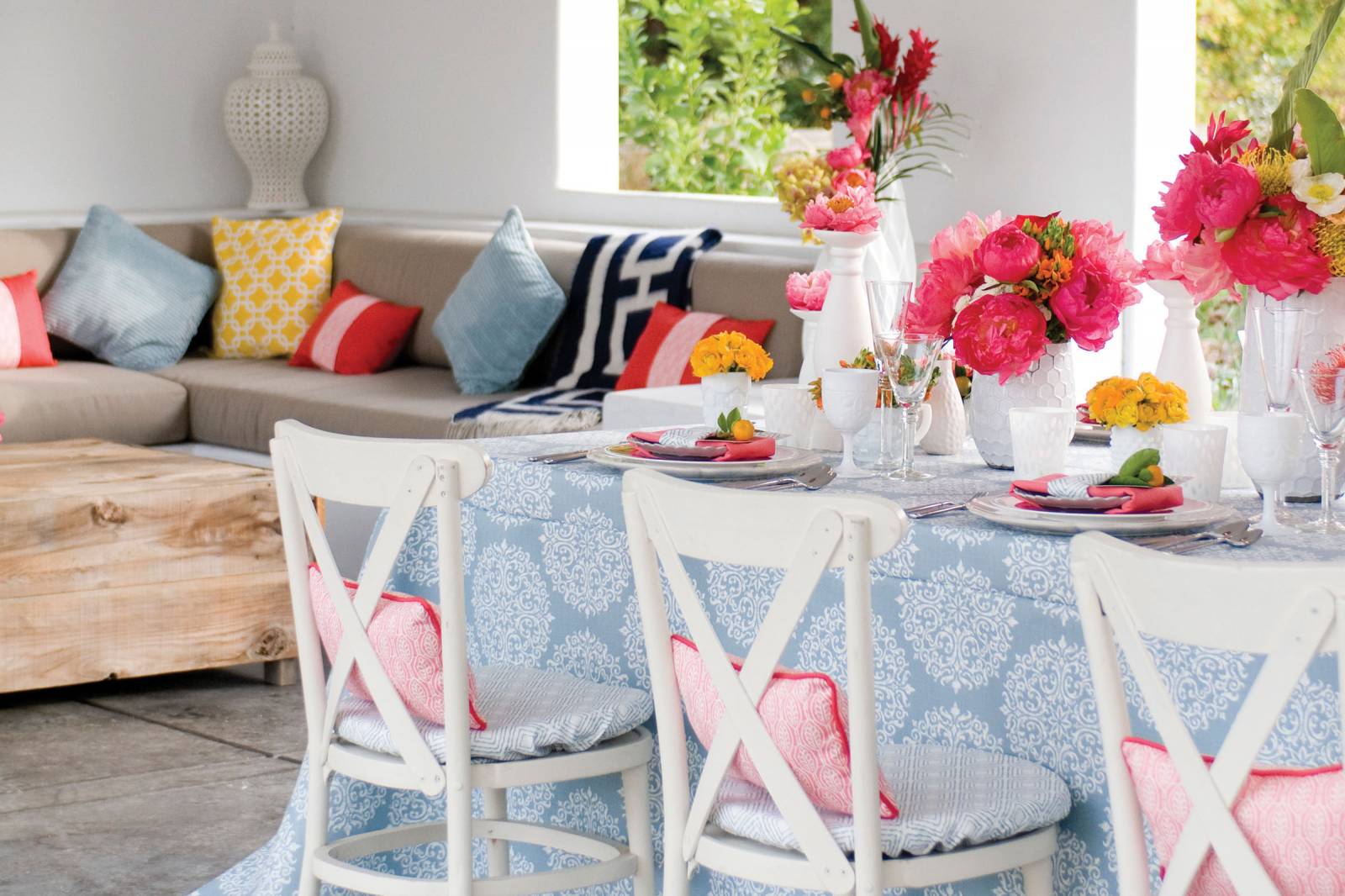 Multi-patterned linens with vibrant pink florals