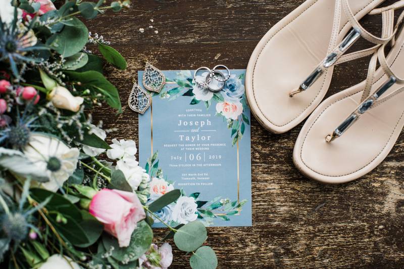 Summer wedding blue invitations