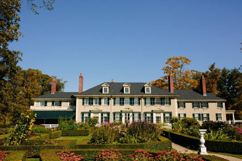 The mansion at Hildene in fall