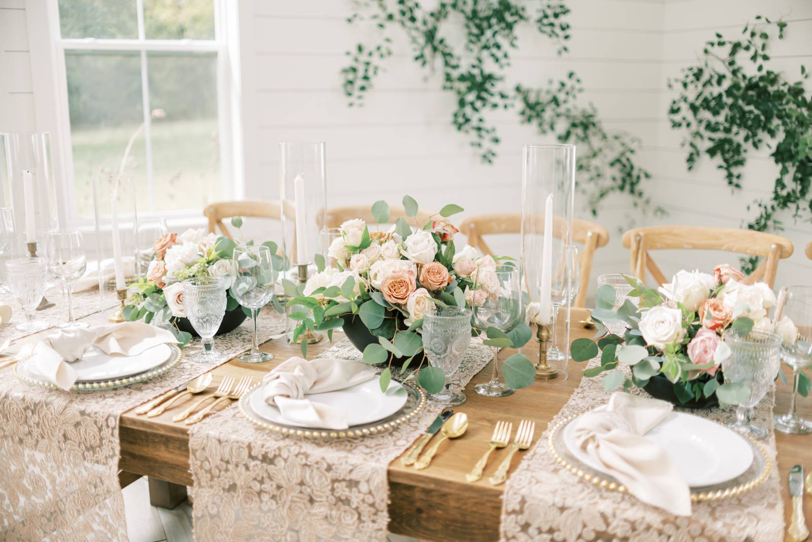 Table setting with lace