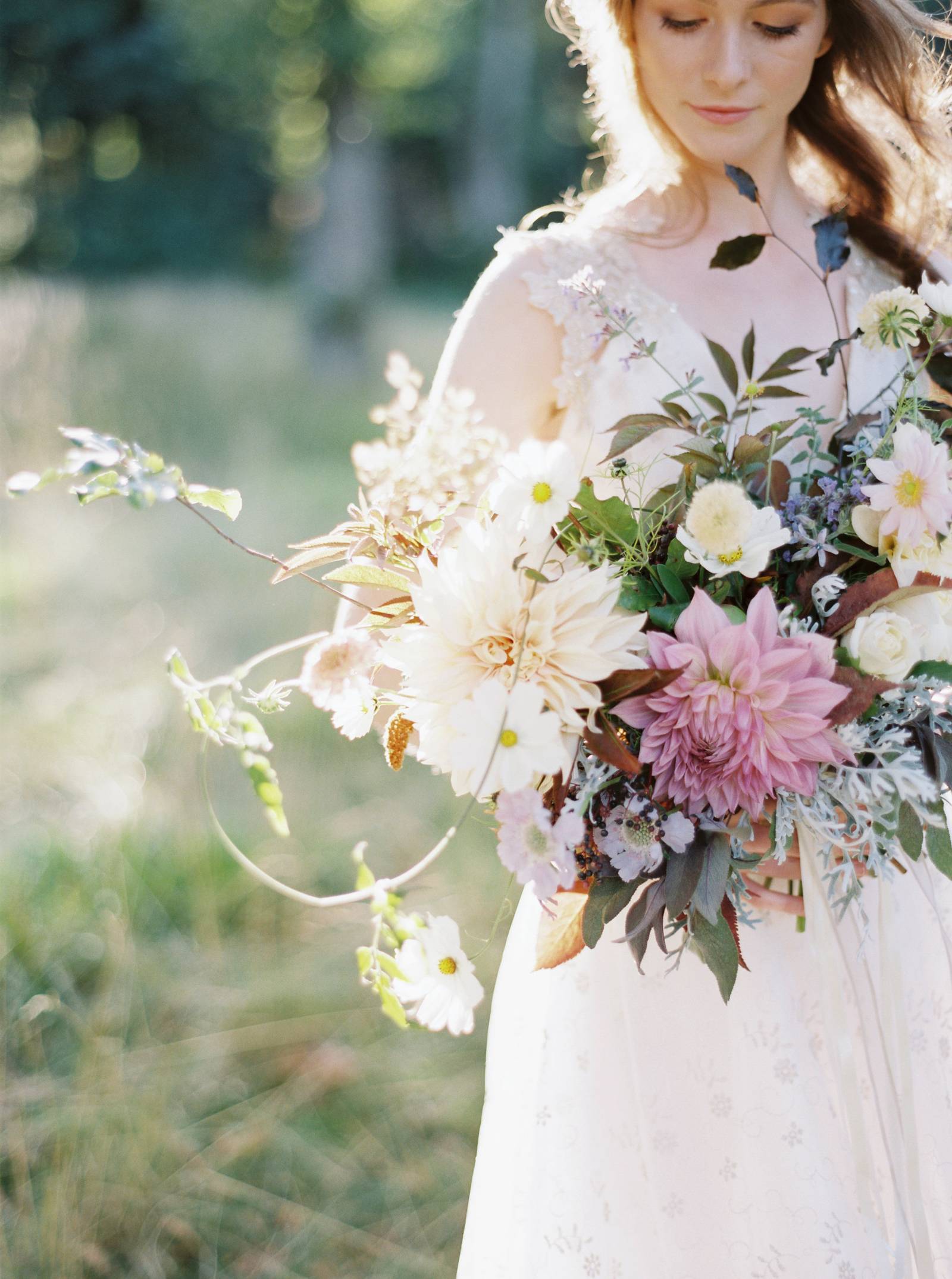 Enchanting Woodlands Bridal with a stunning bouquet | Scotland Wedding ...