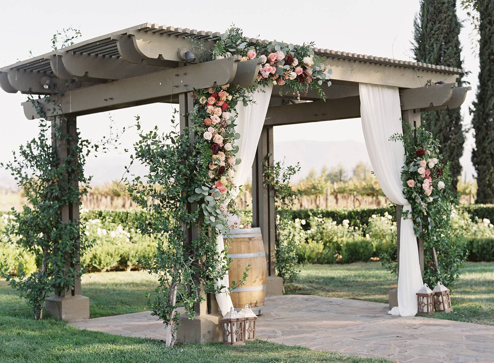 Intimate & lush Winery Wedding in Temecula | Los Angeles Real Weddings