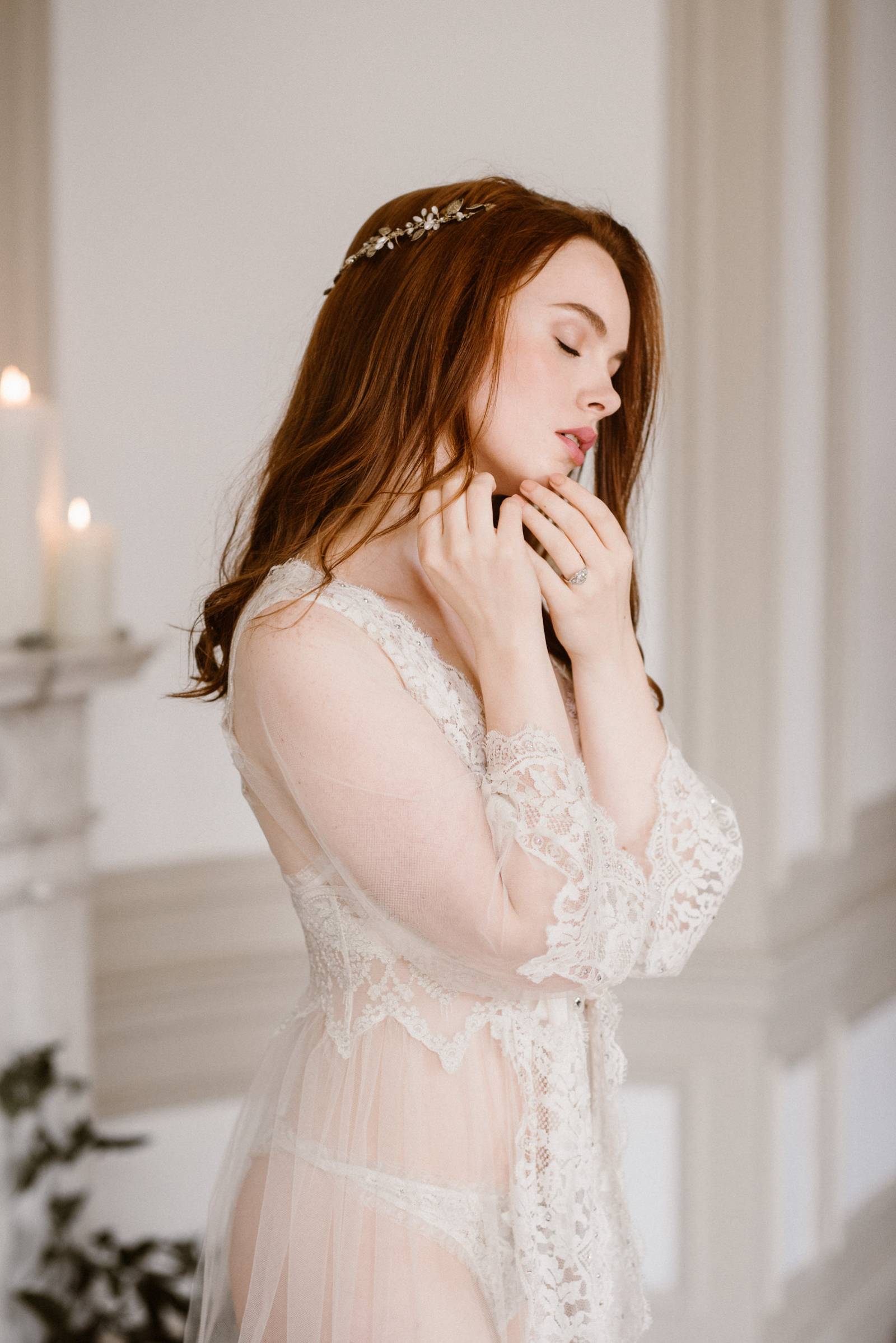 https://www.magnoliarouge.com/inspiration/moody-thoughtful-bridal-boudoir-shoot/
