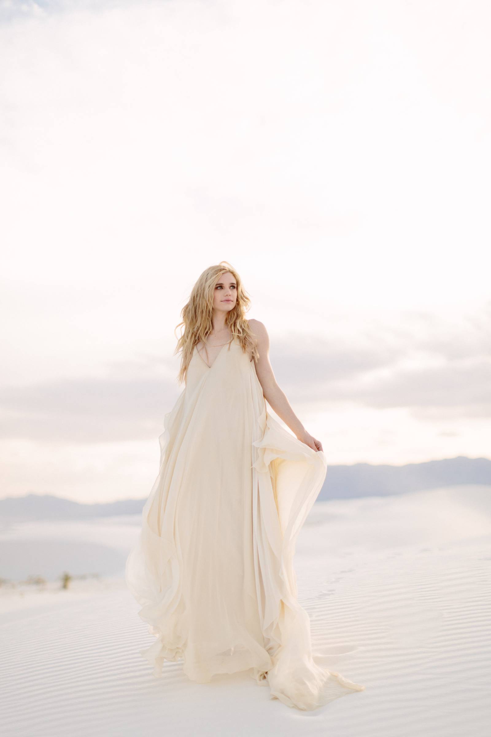Ethereal & enchanting bridal inspiration in White Sands, New Mexico ...