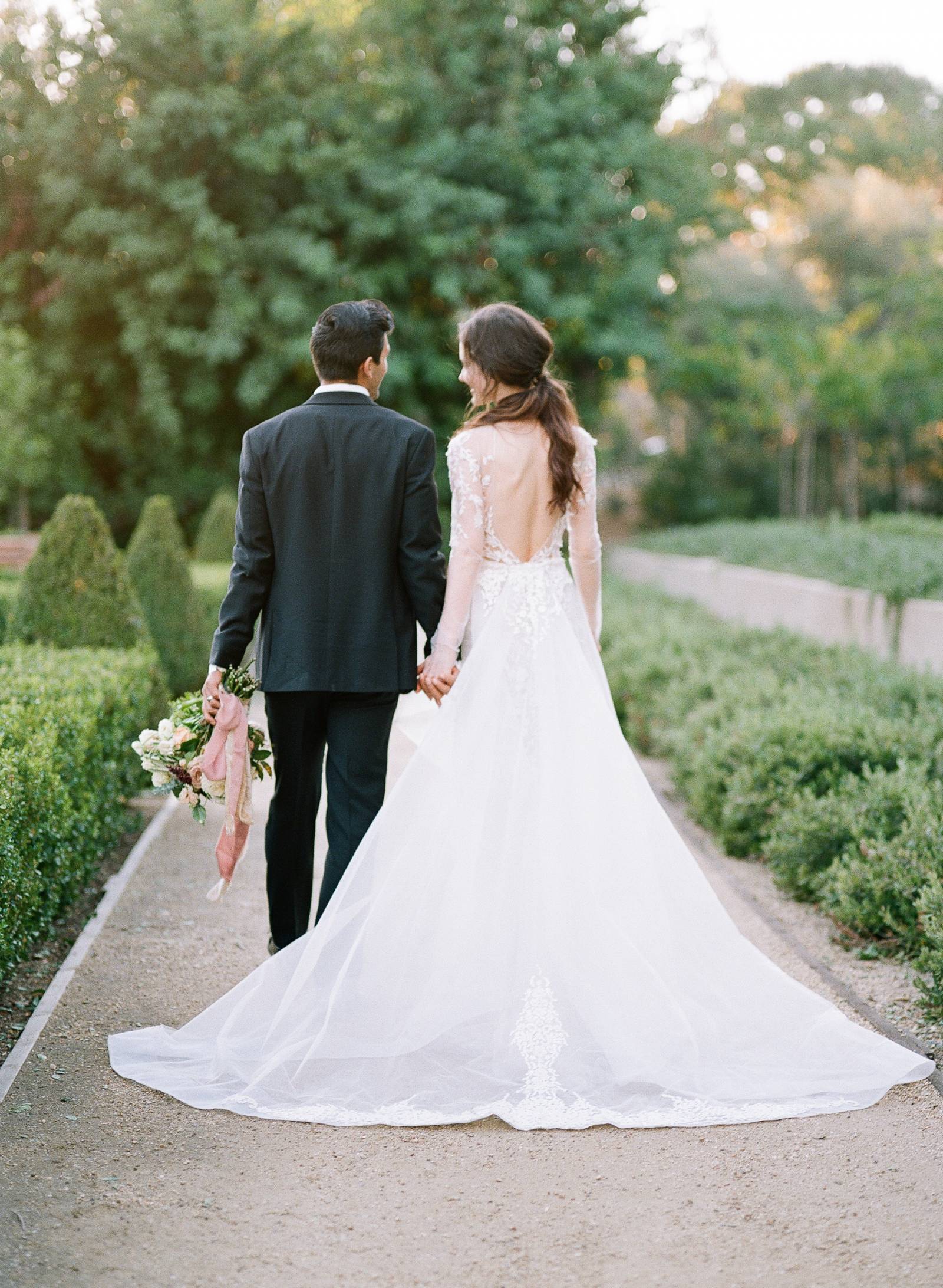 A blend of modern & classic bridal styles in the Southern California ...