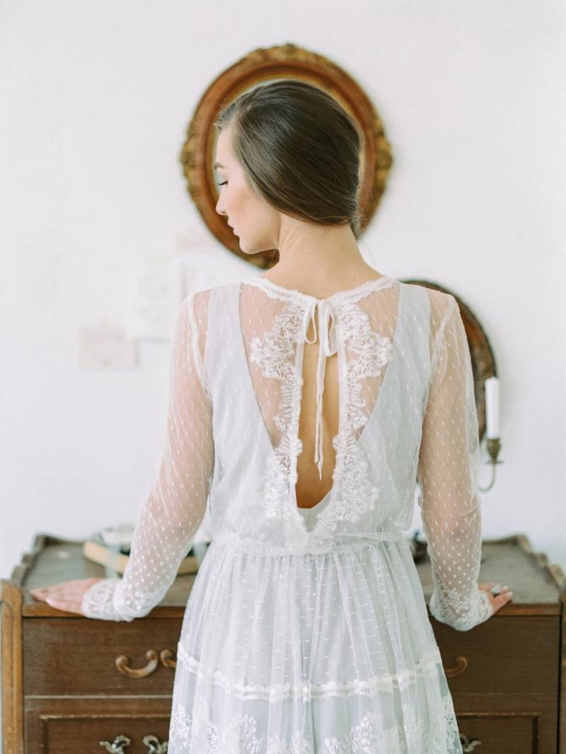 Keyhole back lace wedding dress