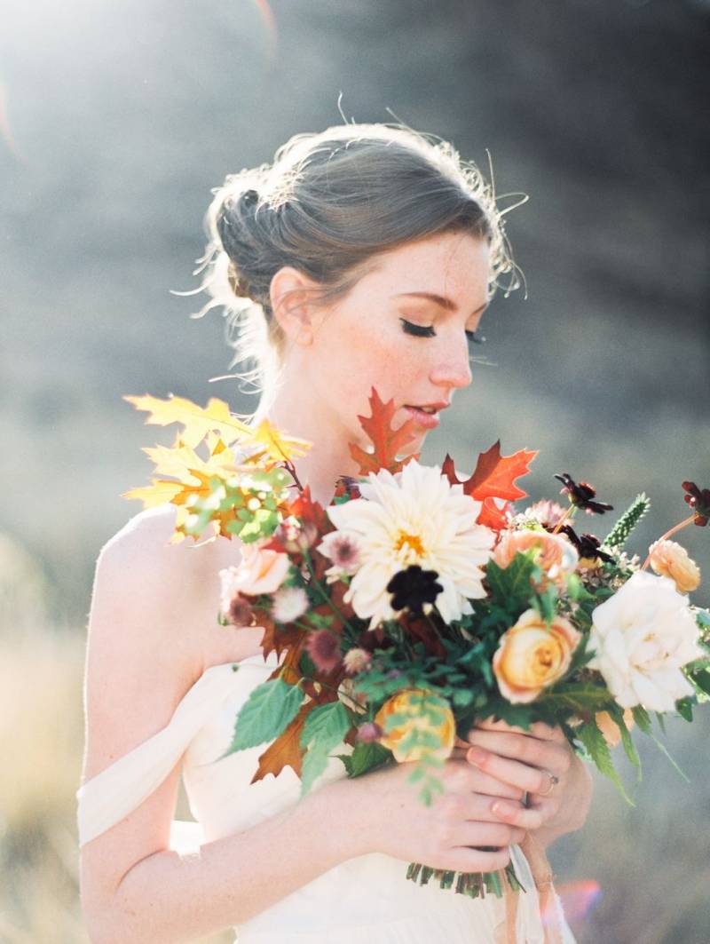 Bride with fall bouquet