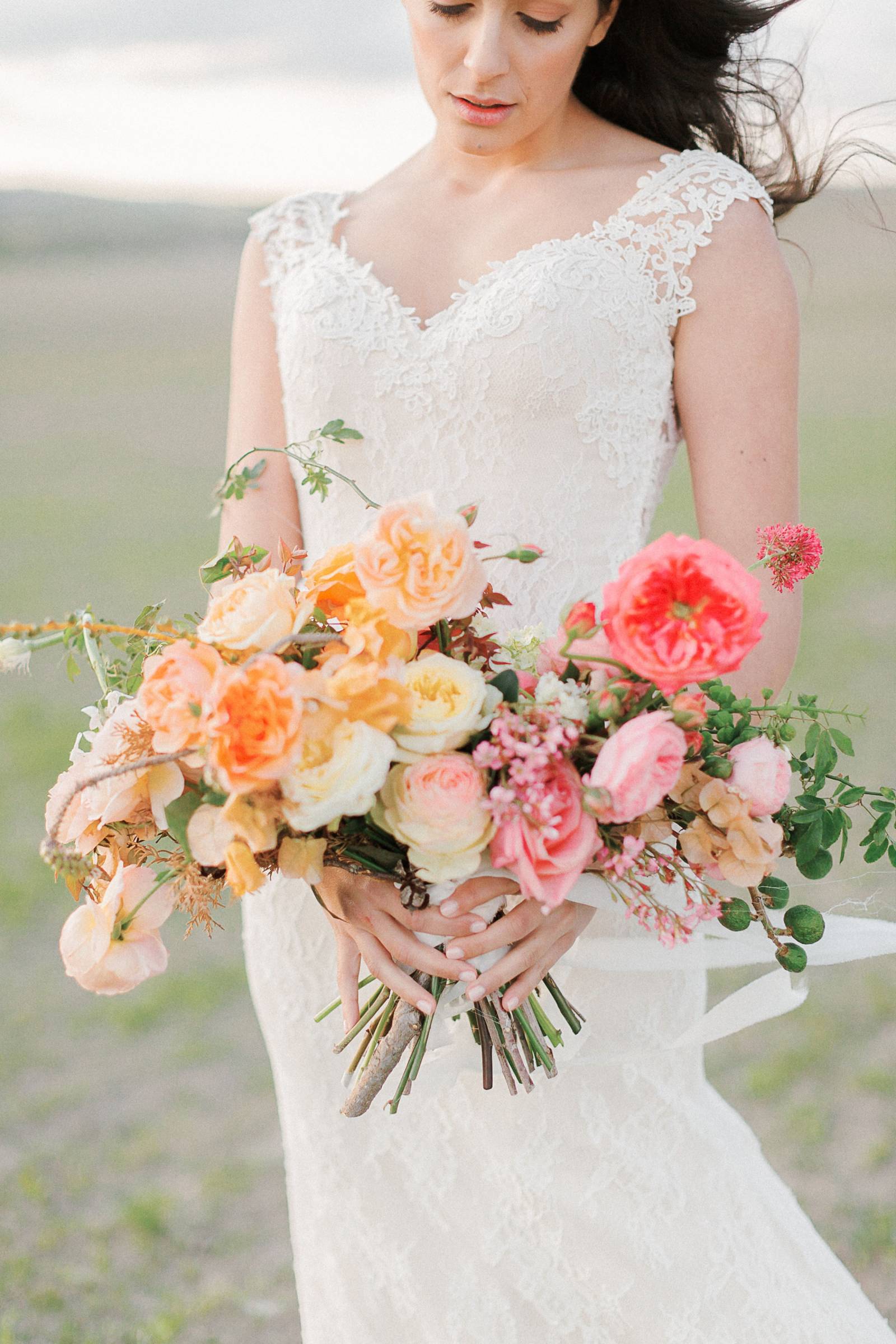 Organic chic meets timeless beauty in this Tuscan bridal inspiration ...