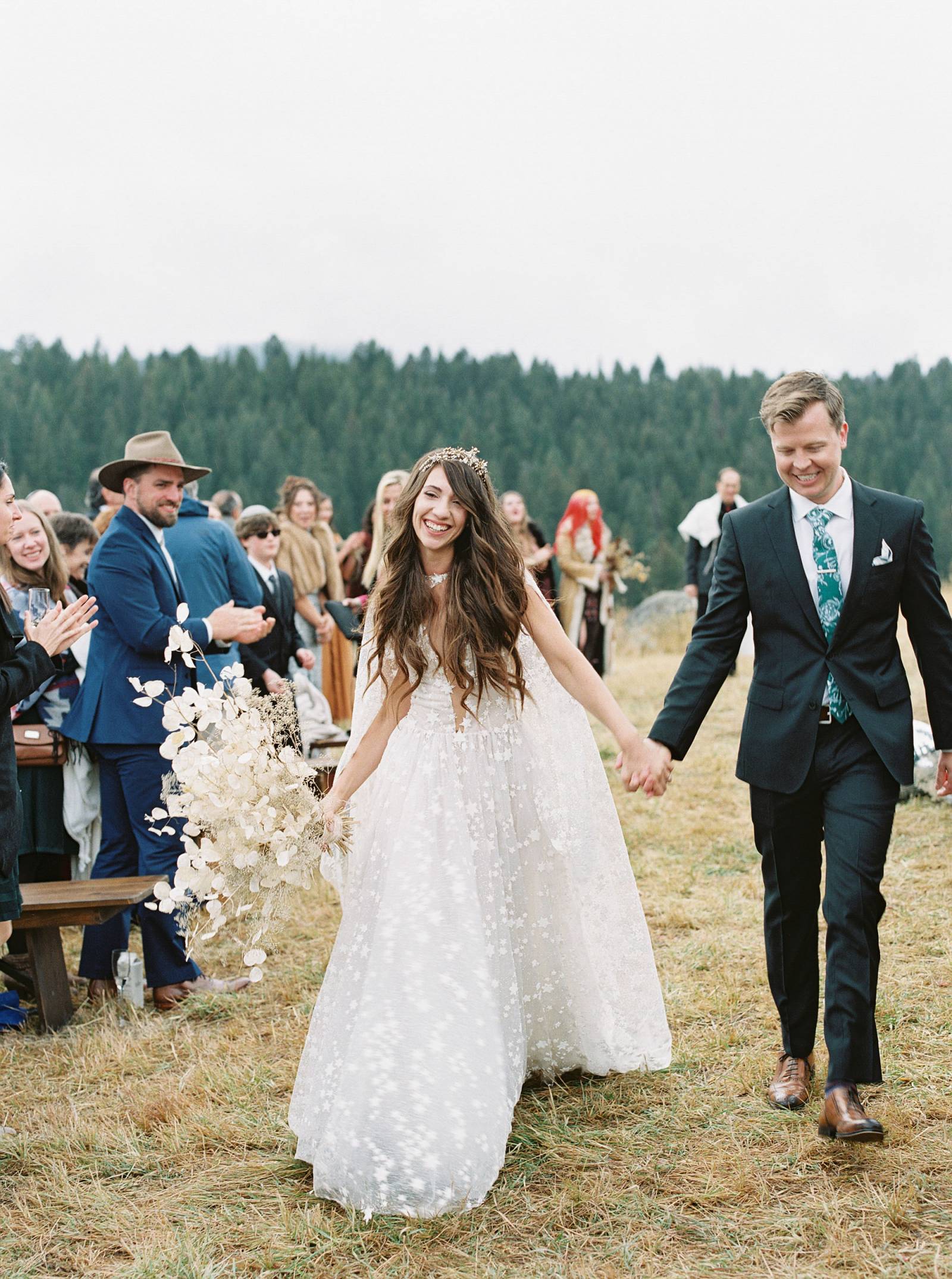 Magical & celestial mountain-top Wedding in Montana | Big Sky Real Weddings