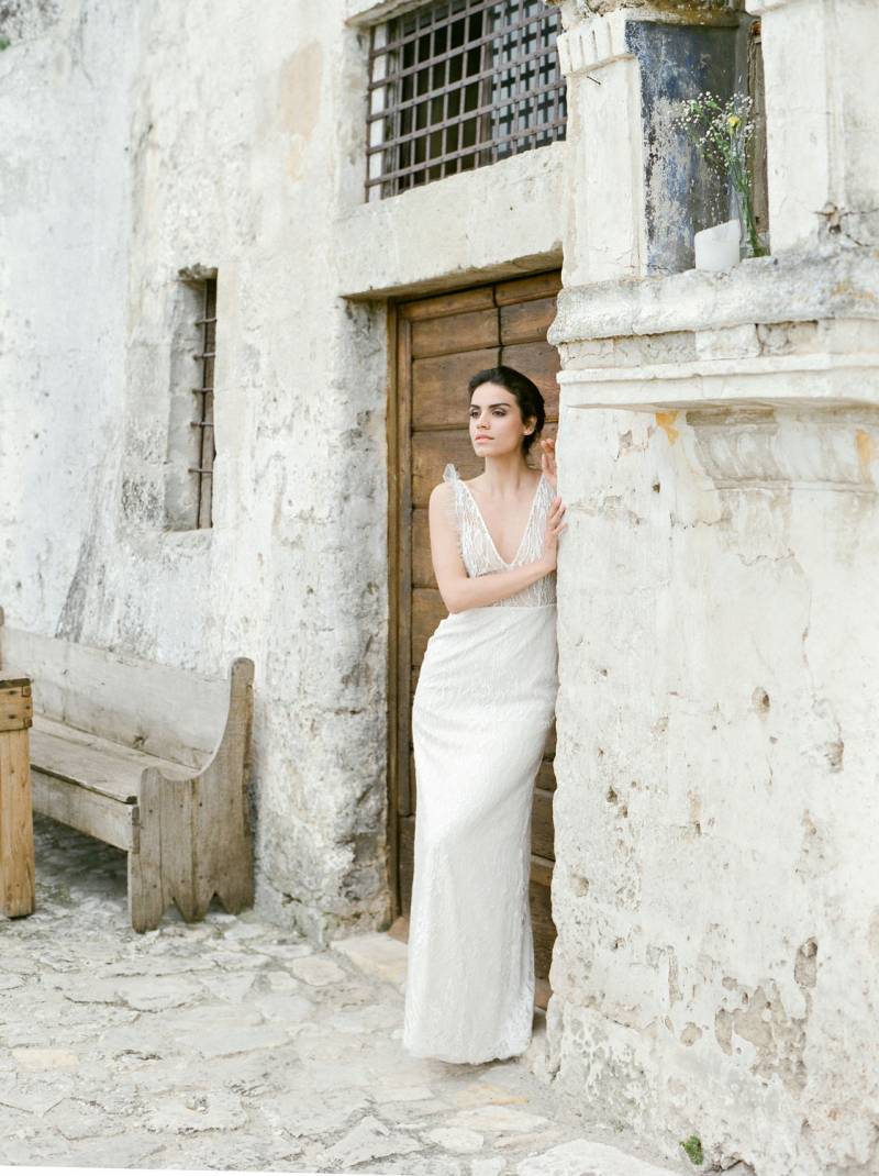 Organic & textural bridal inspiration in a breathtaking old world city ...