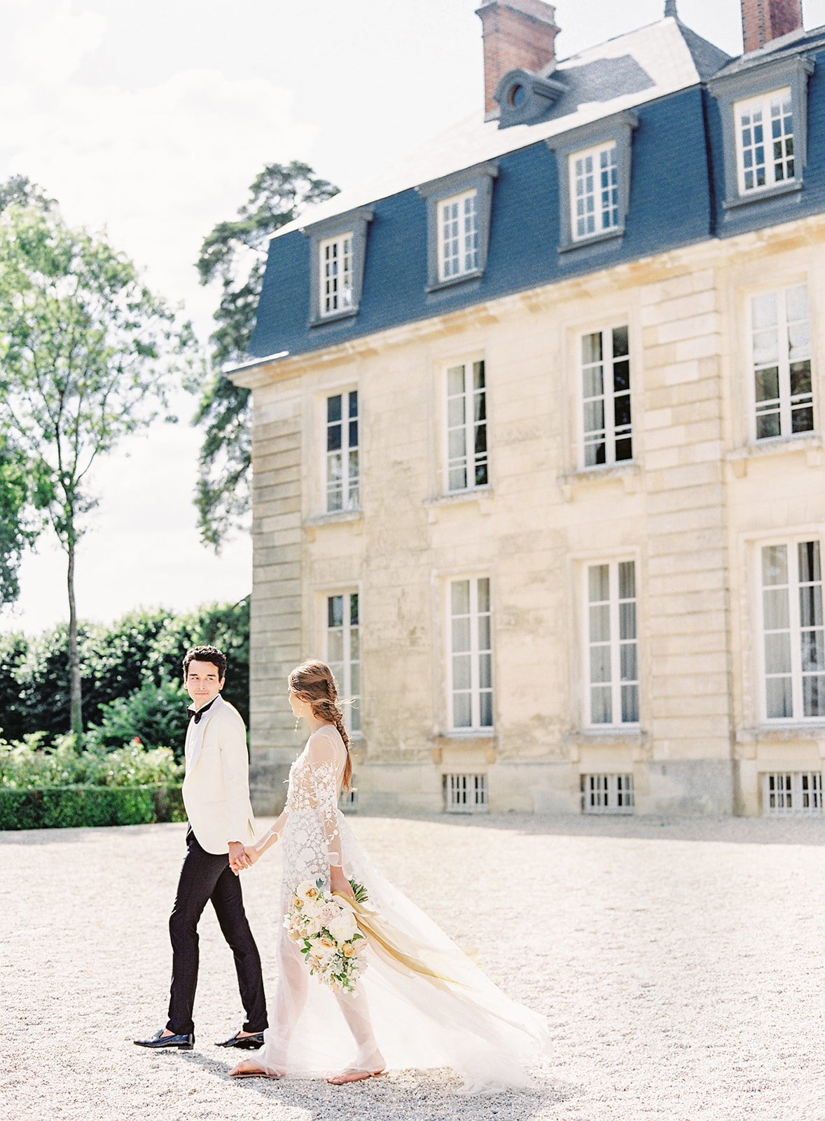 Luxurious French Wedding Inspiration at Chateau de Courtomer | Normandy ...