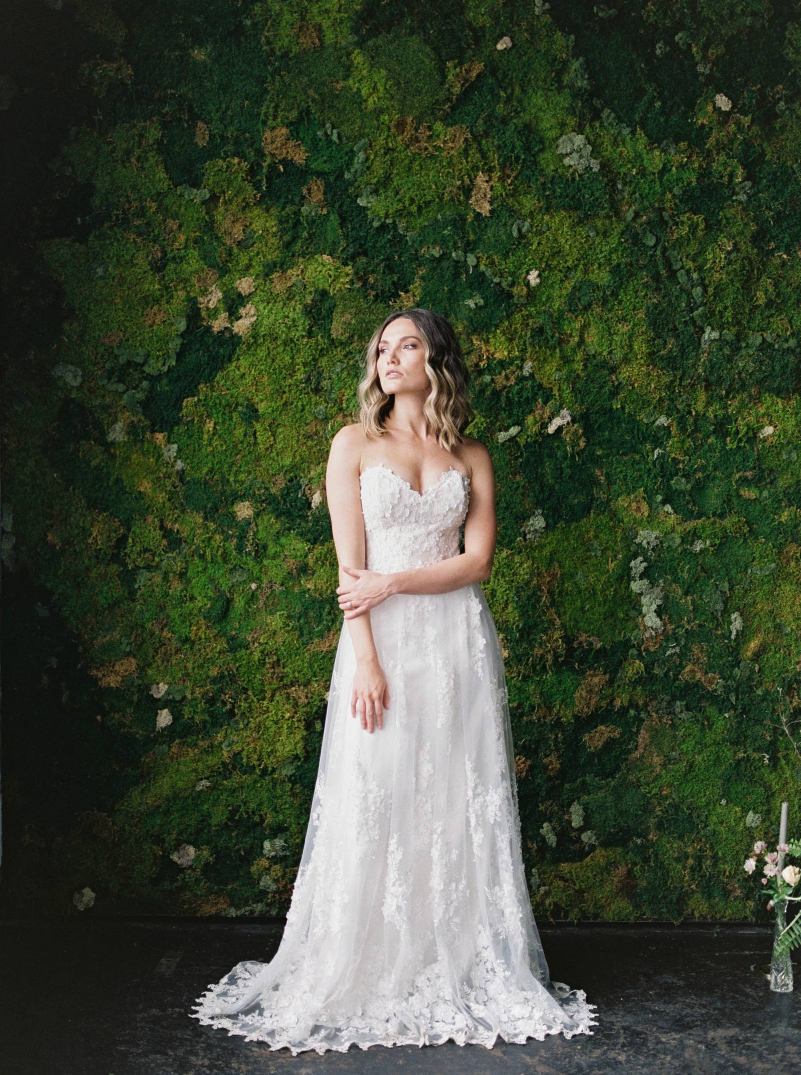 A whimsical micro-wedding editorial inspired by A Midsummer Night's ...