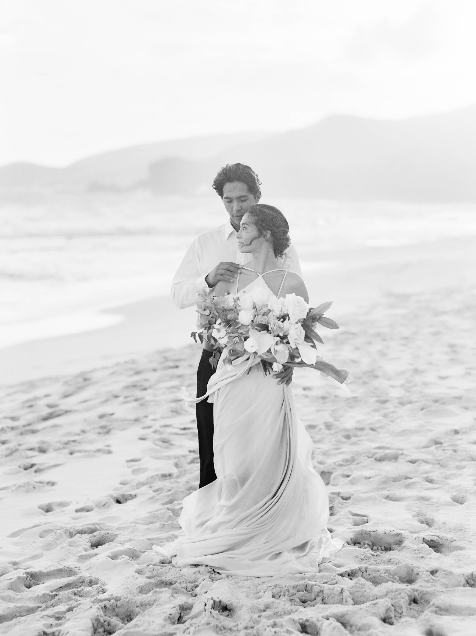 Tropical citrus Micro-wedding inspiration in Hawaii | Hawaii Wedding ...