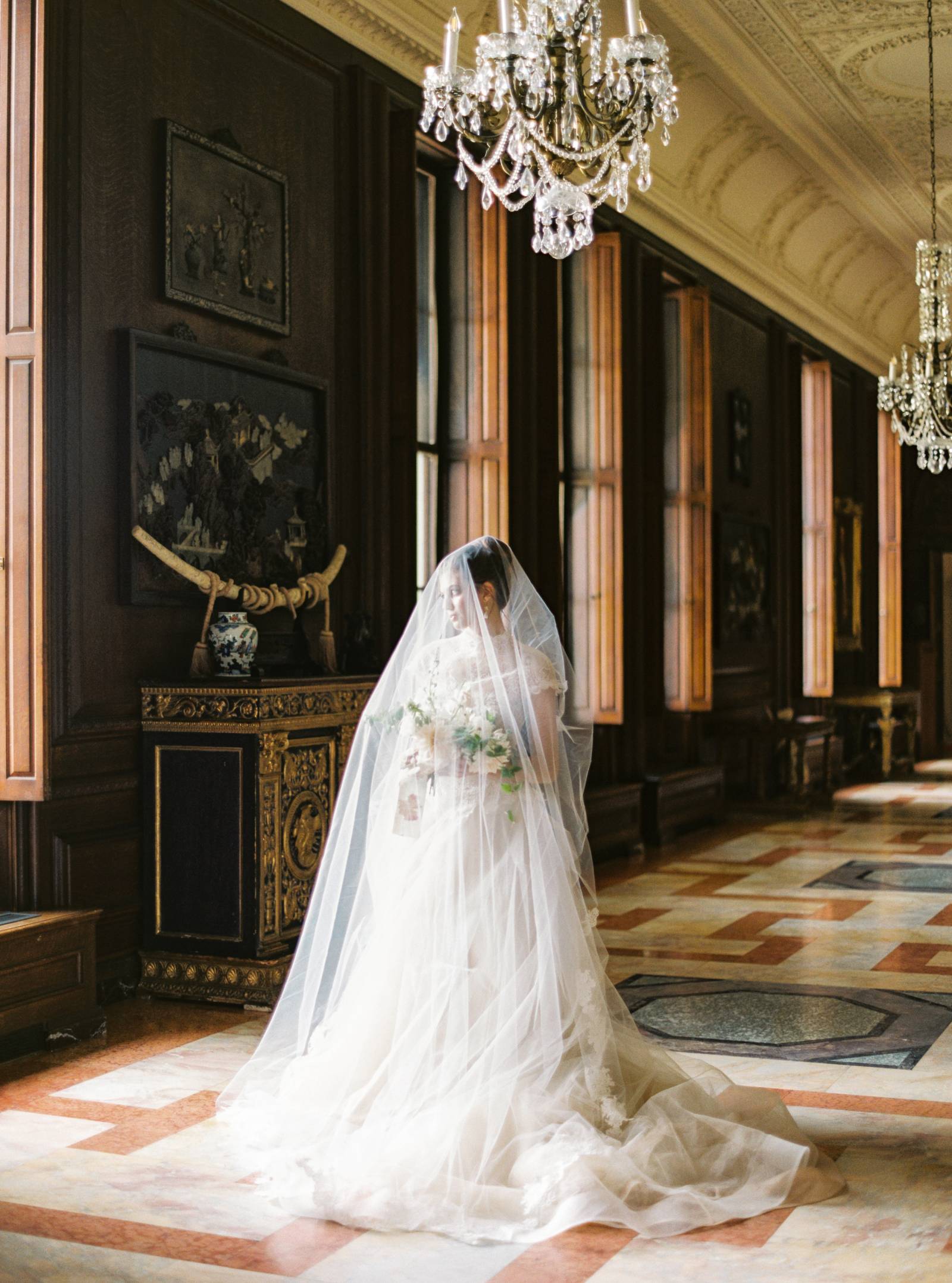 A slice of European opulence in this wedding editorial in the midst of ...