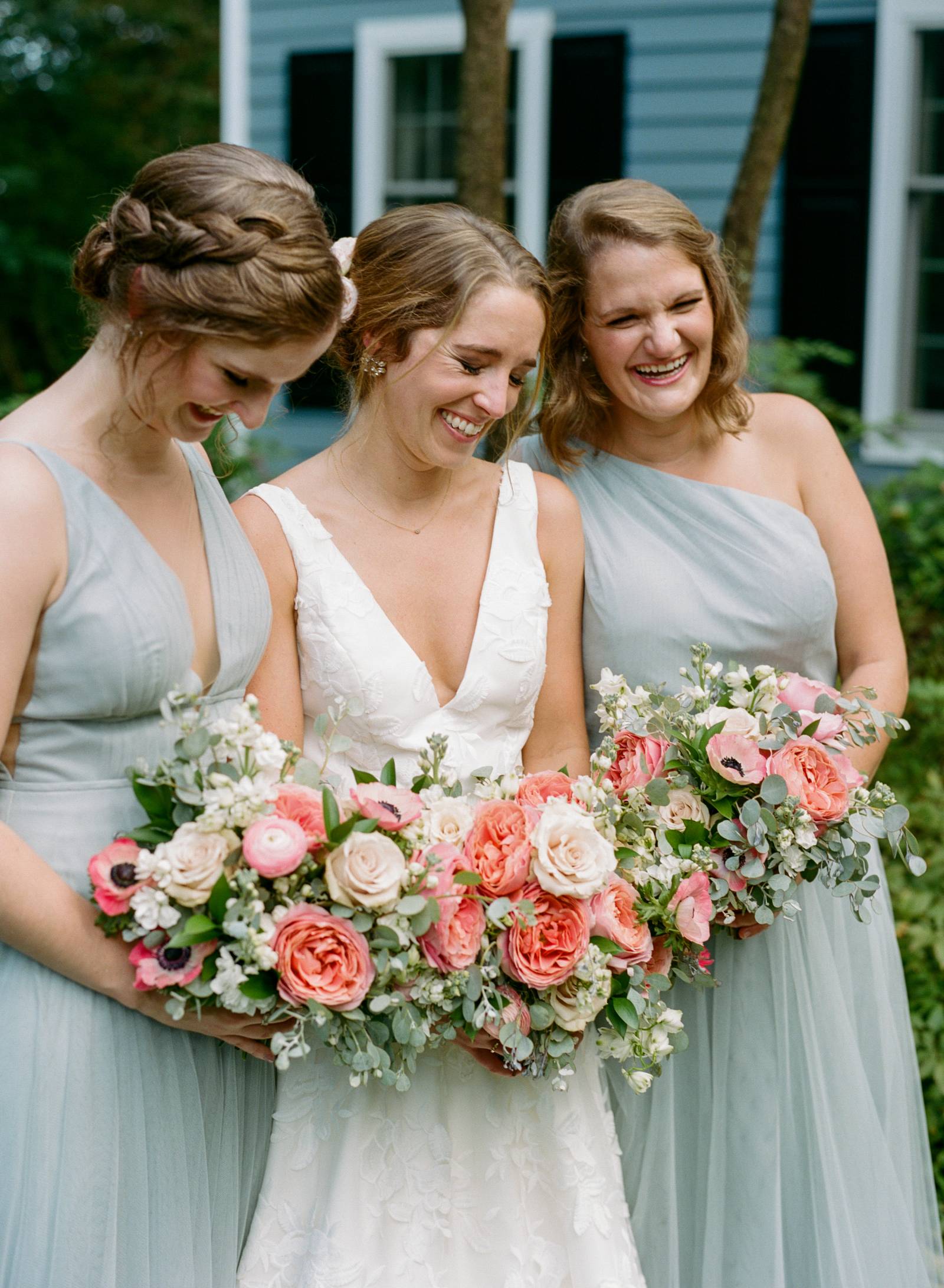 An intimate & meaningful Philadelphia wedding at the bride's childhood ...