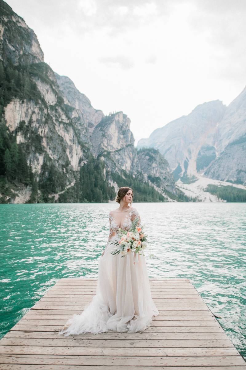 A breathtaking elopement shoot at Lake Braies in the Dolomites | Italy ...