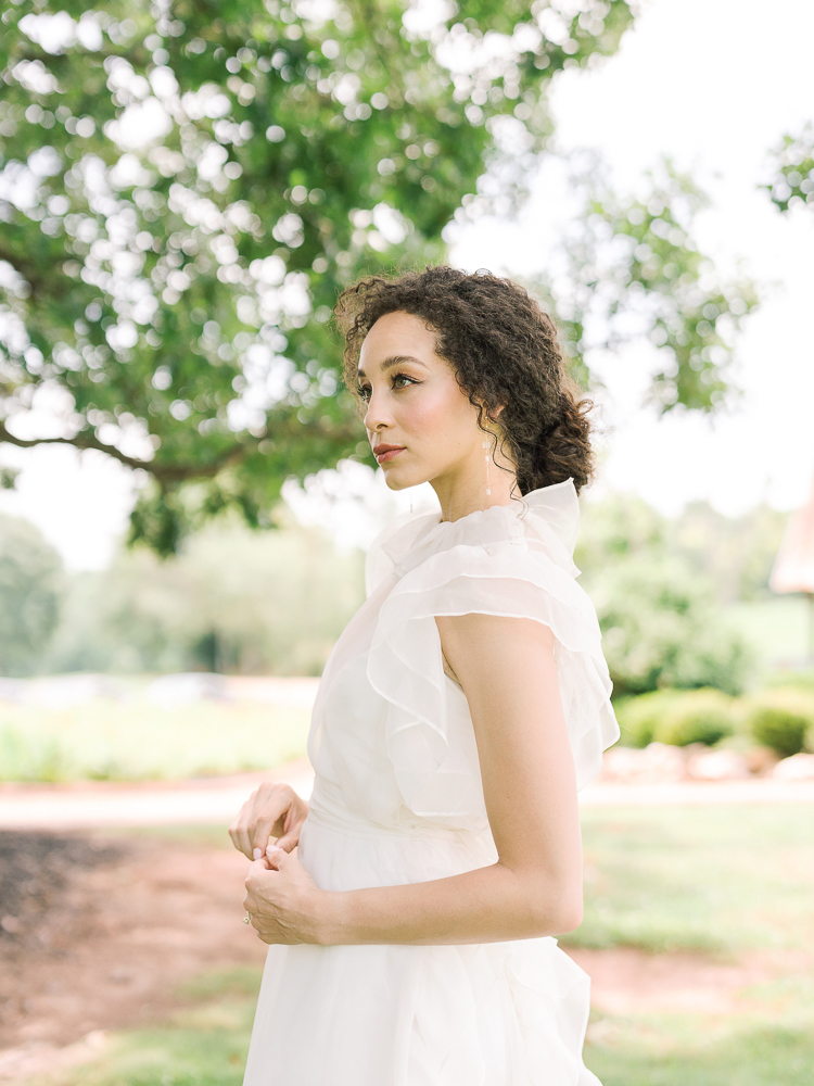 Effortless Al Fresco Elopement Ideas in a muted colour palette