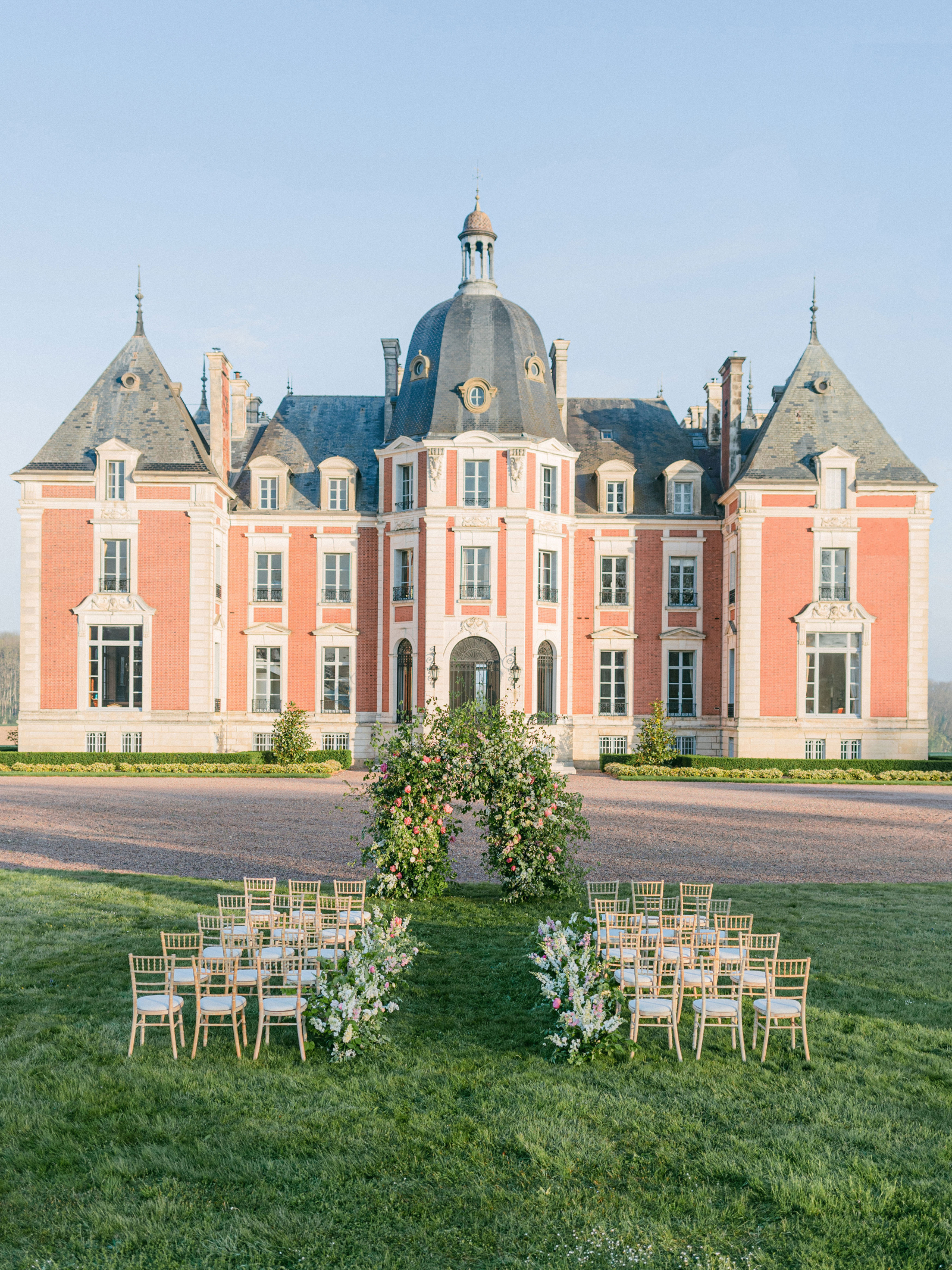 Fairytale wedding at Château de Tourreau – Thomas Audiffren Photography