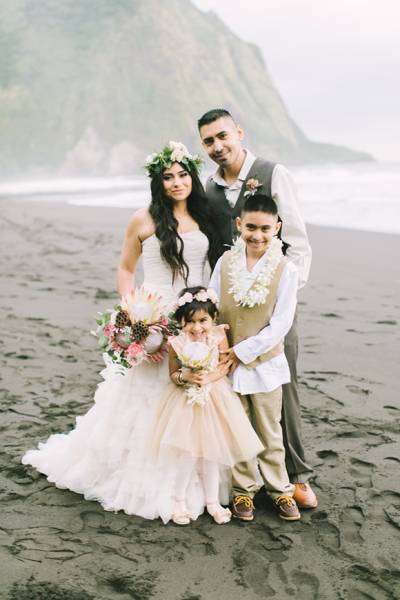 Hawaiian Vow Renewal In The Rain