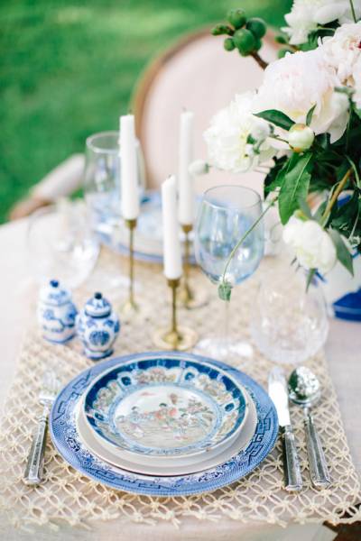 Chic & Stylish Blue & Gold Wedding Ideas