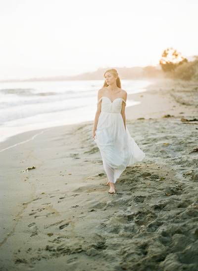 Dreamy And Ethereal Beach Bridal Shoot