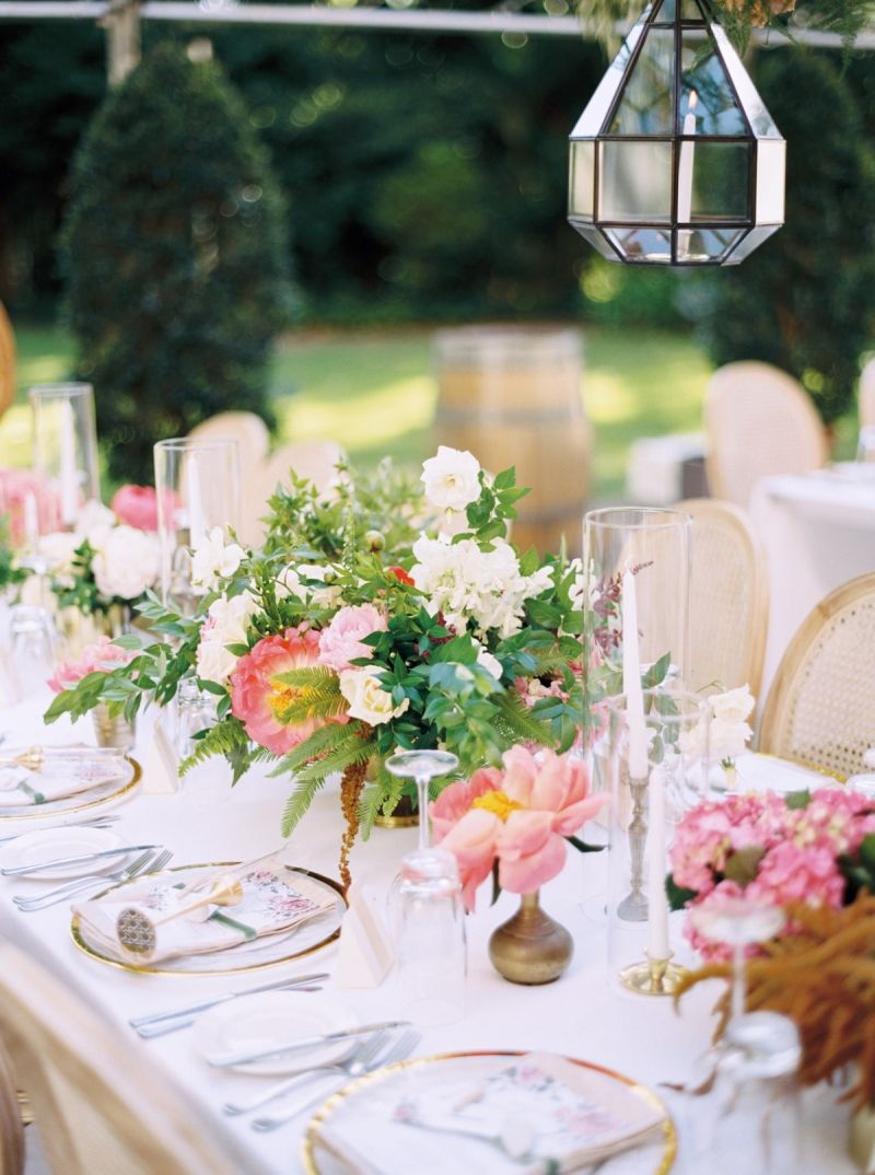 Pink peony reception table