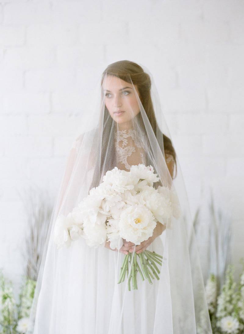 Graceful & refined white wedding ideas | Minnesota Wedding Inspiration