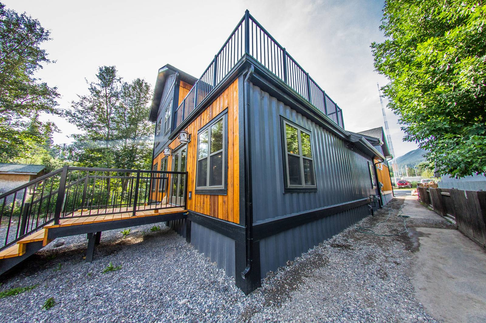 Take a Peek Inside This Gorgeous SeaCan Home from Blocks Container