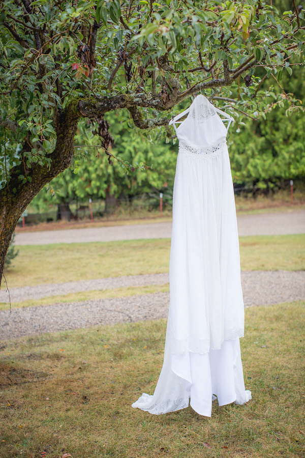 A Styled Bridal Shoot Packed With Fresh Spring Inspiration