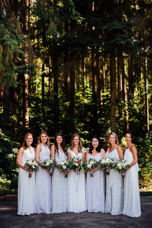 Cheery, Romantic Spring Bellevue Wedding on Apple Brides