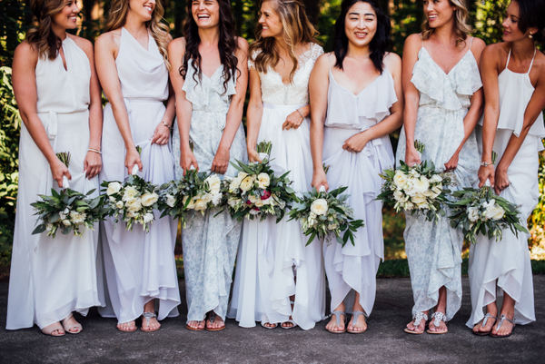 Cheery, Romantic Spring Bellevue Wedding on Apple Brides