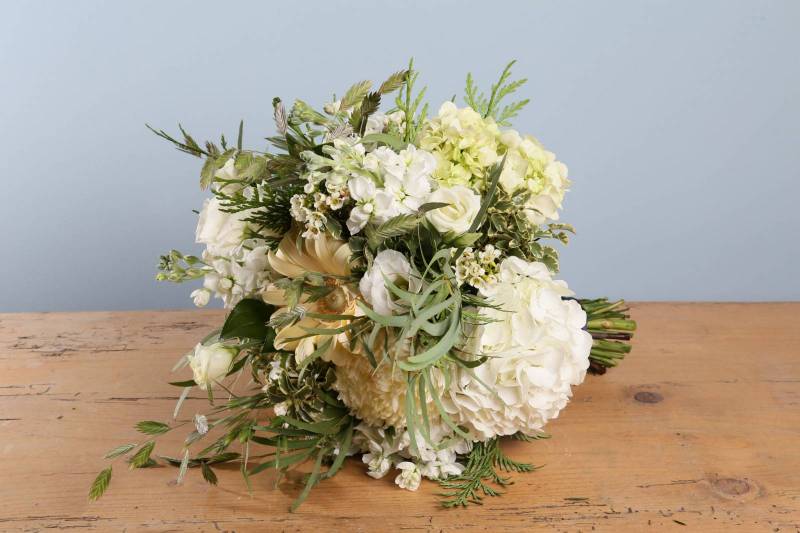 white bridal posy, white bridal bouquet
