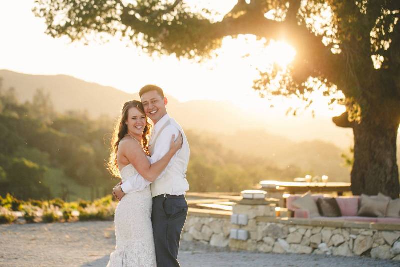 Oyster Ridge - Rolling Hills and Tall Oak Trees | The Wedding Standard