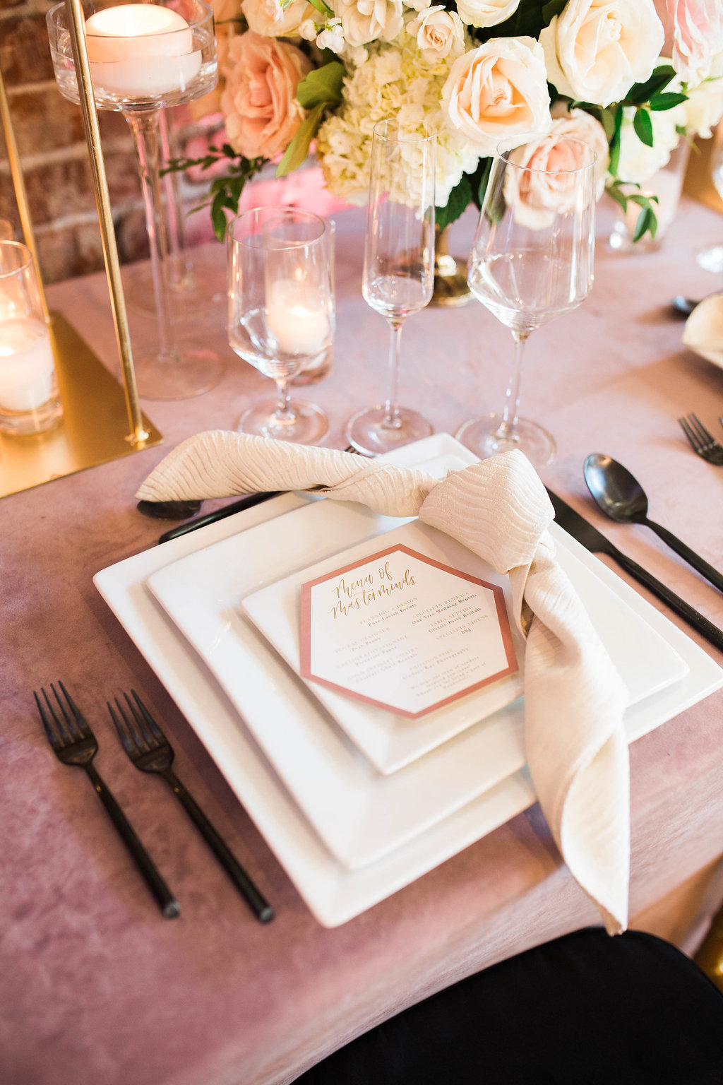 Lavish Centrepiece for Wedding table | The Wedding Standard